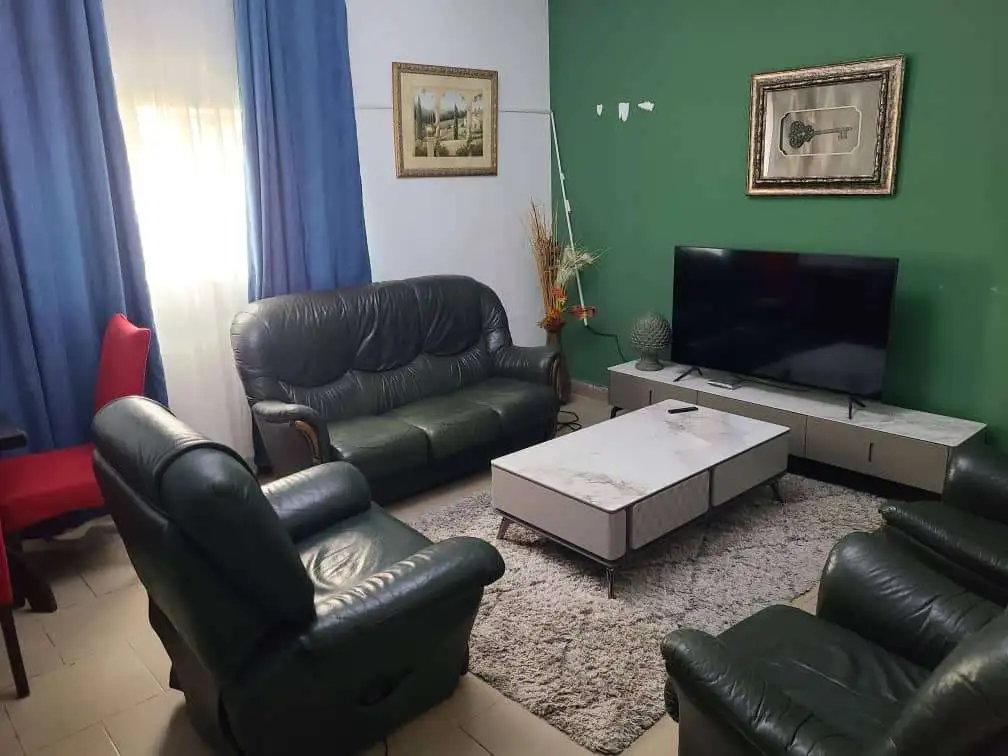 Appartment 6