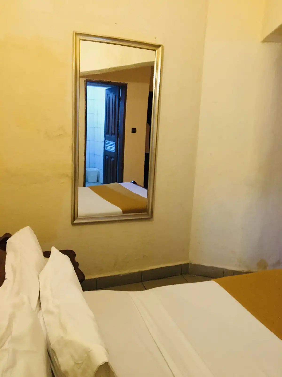 FINI HOTEL DOWNTOWN 9