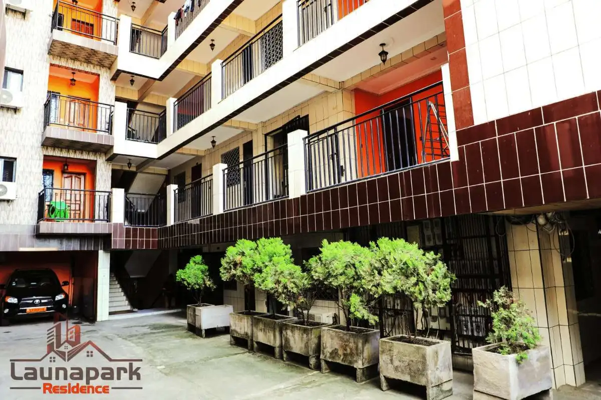 LAUNAPARK RESIDENCE