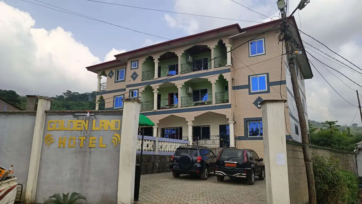 GOLDEN LAND HOTEL