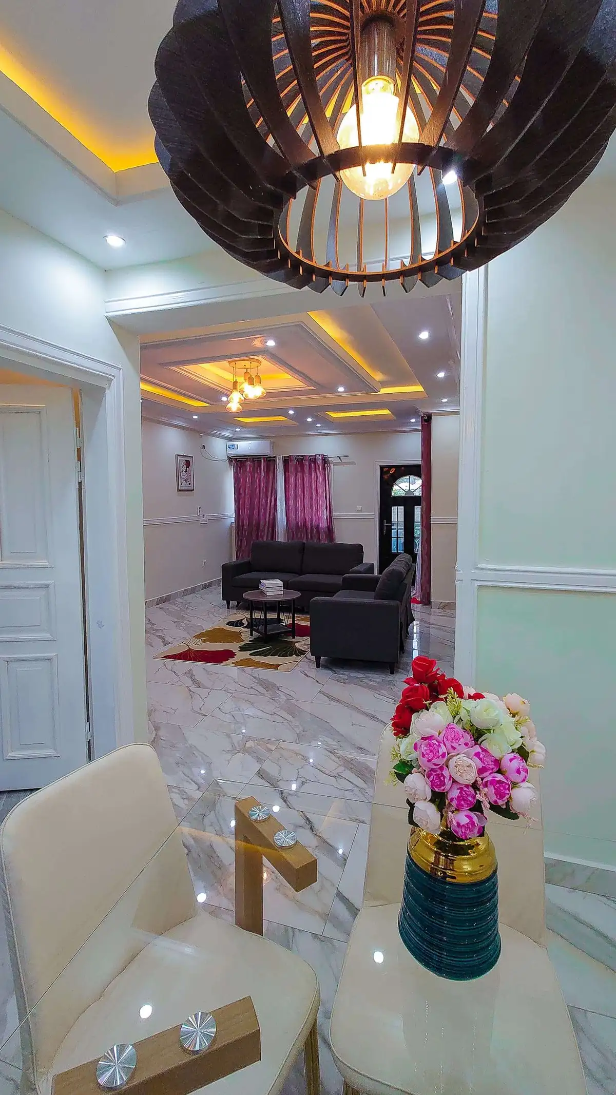 AZK LUXURY GUEST HOUSE 4