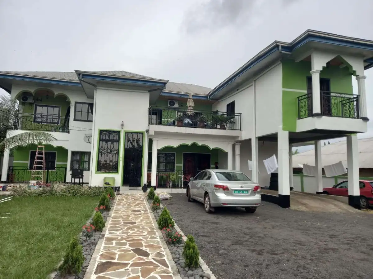 THE TERRACE LIMBE 1