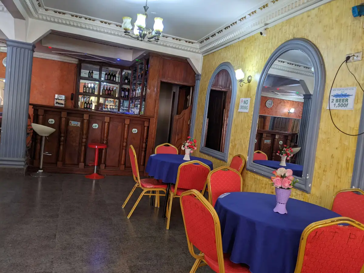 NEW TOWN HOTEL 4