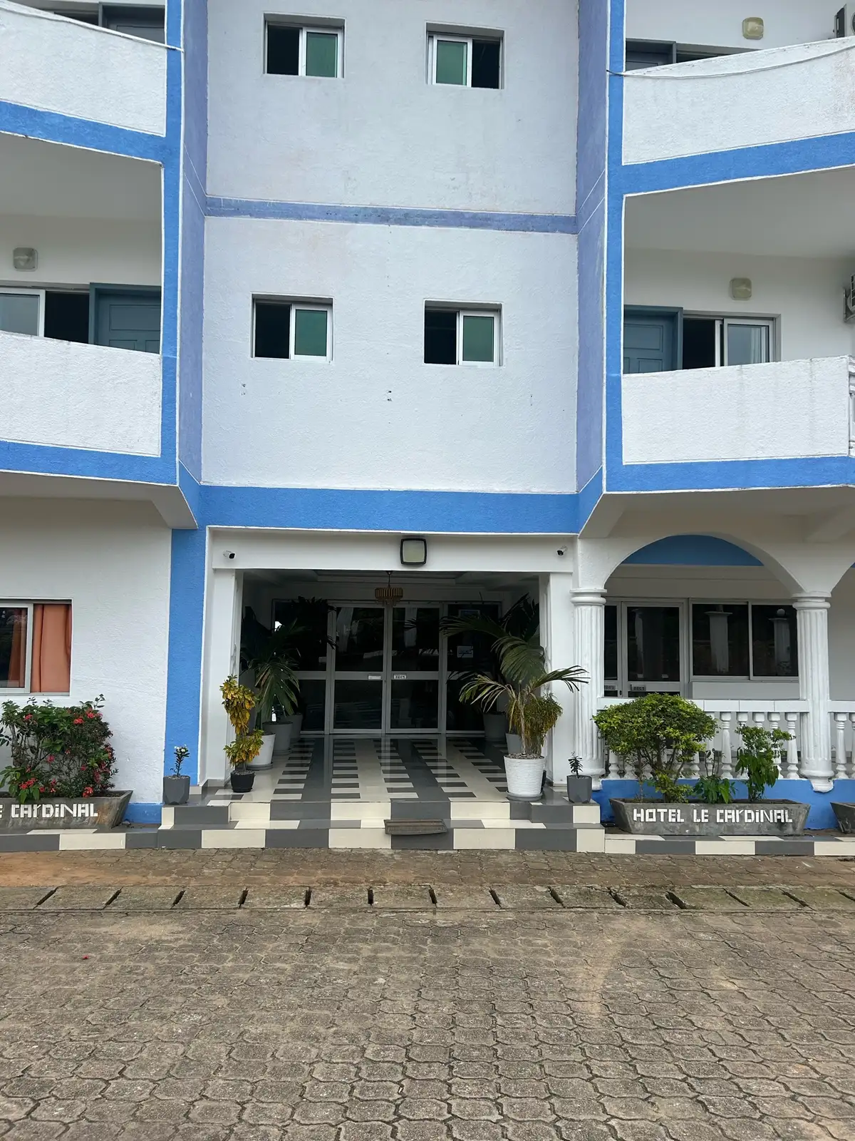 HOTEL LE CARDINAL 2