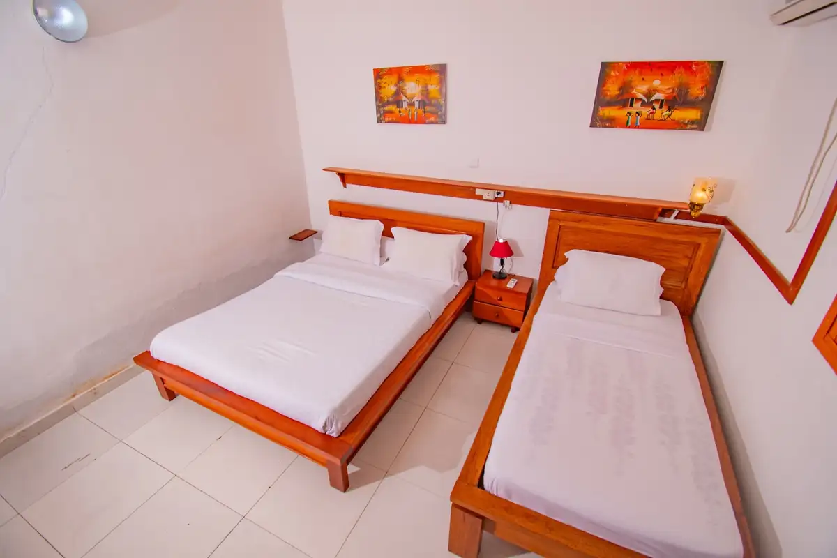 HOTEL TAZ 4