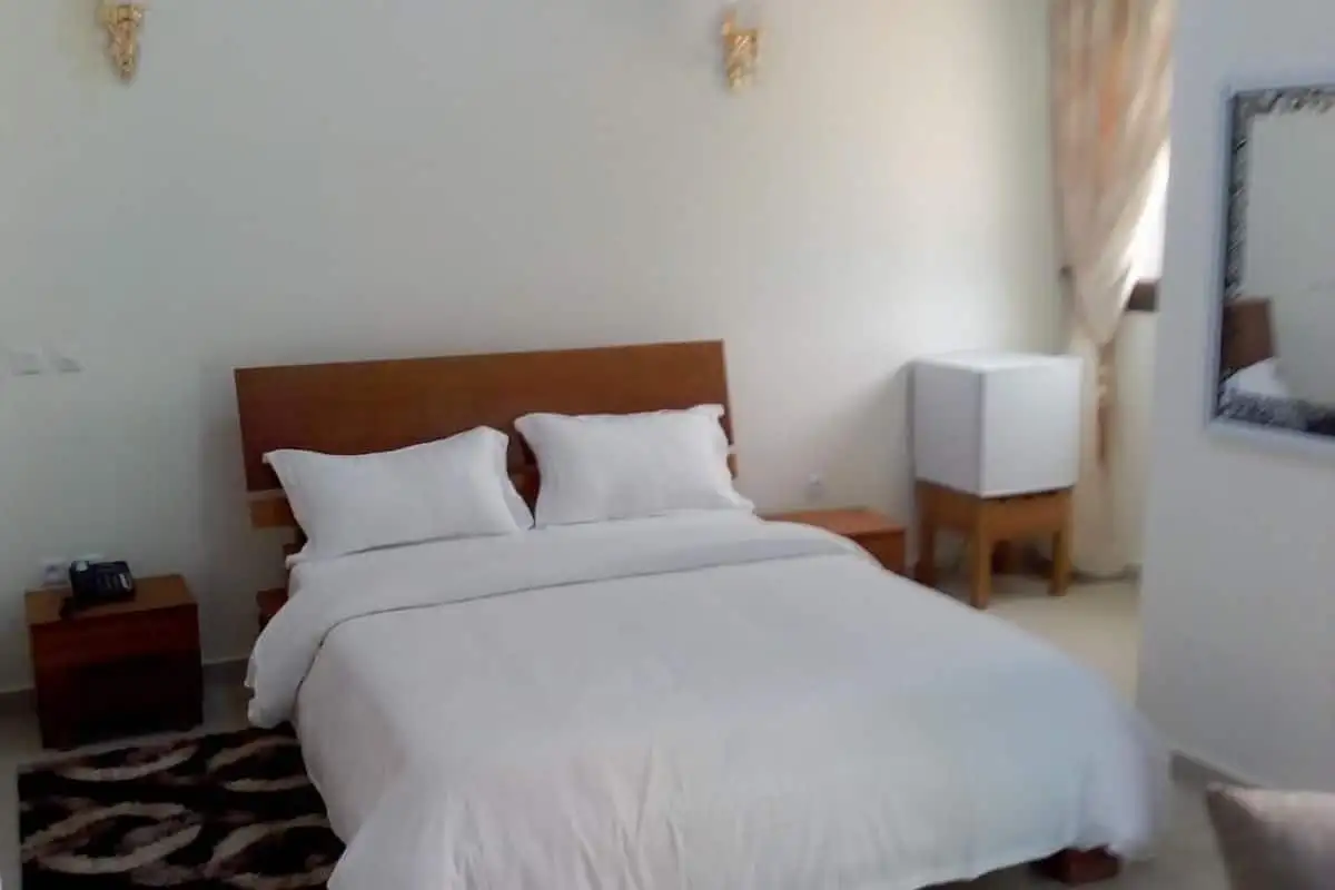 rooms 2