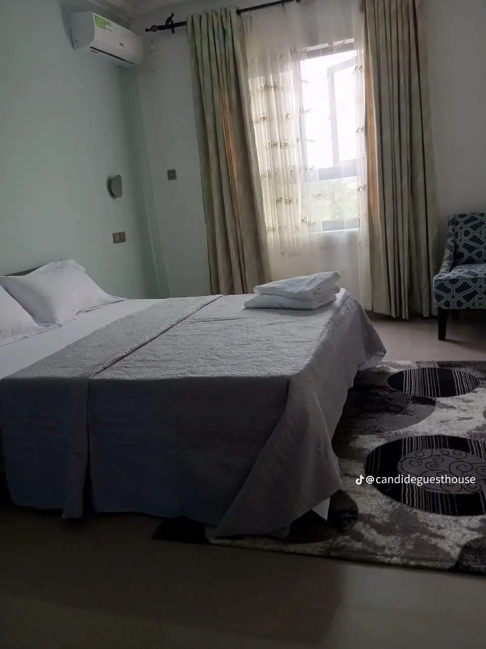 CANDID GUESTHOUSE 2