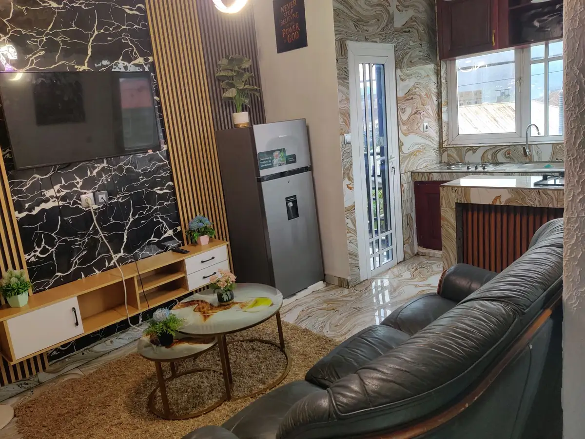 LUXURY HOME 2